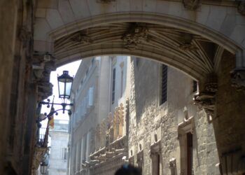 זיכרון יהודי בלב הרובע הגותי בברצלונה