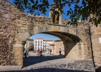 טעמים וריחות של ספרד היהודית בקָסֶרֶס